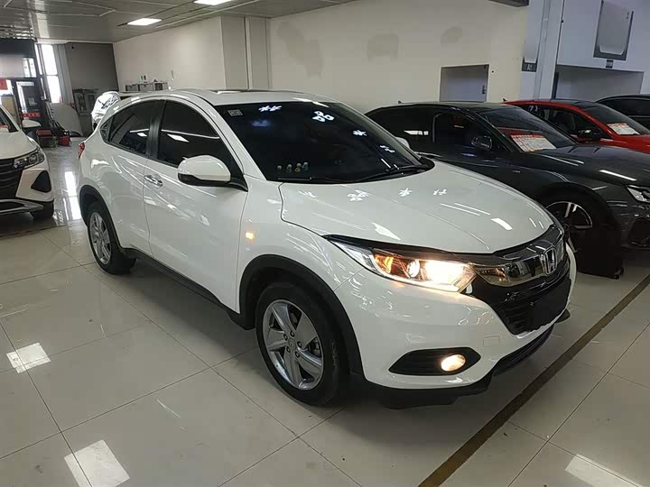 Фото 4 - Honda Vezel