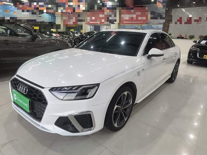 Фото 2 - Audi A4L