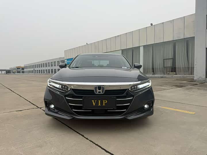 Фото 2 - Honda Accord