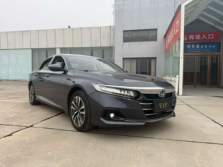 Фото 3 - Honda Accord