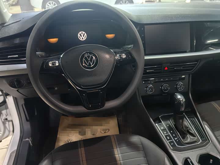 Фото 5 - Volkswagen Lavida