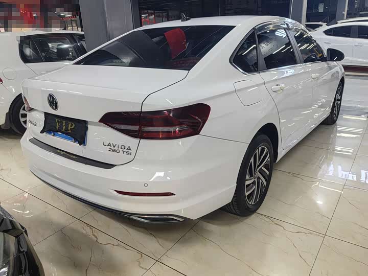 Фото 6 - Volkswagen Lavida