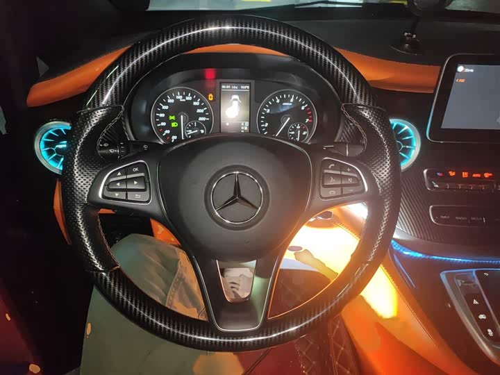 Фото 3 - Mercedes-Benz Vito