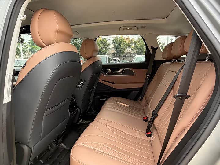 Фото 8 - Chery Tiggo 8L