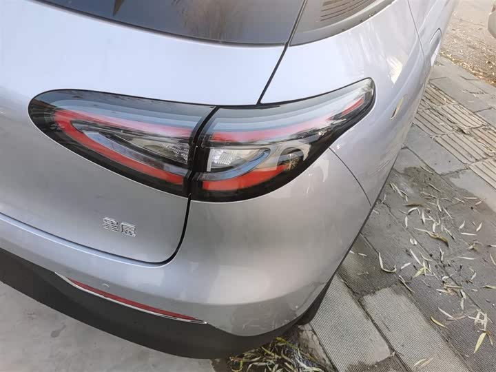 Фото 8 - Geely Galaxy Geome