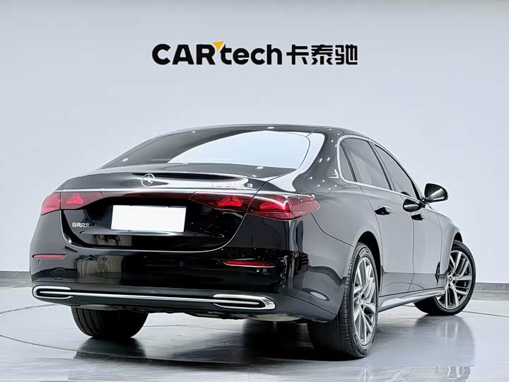 Фото 6 - Mercedes-Benz E-Class