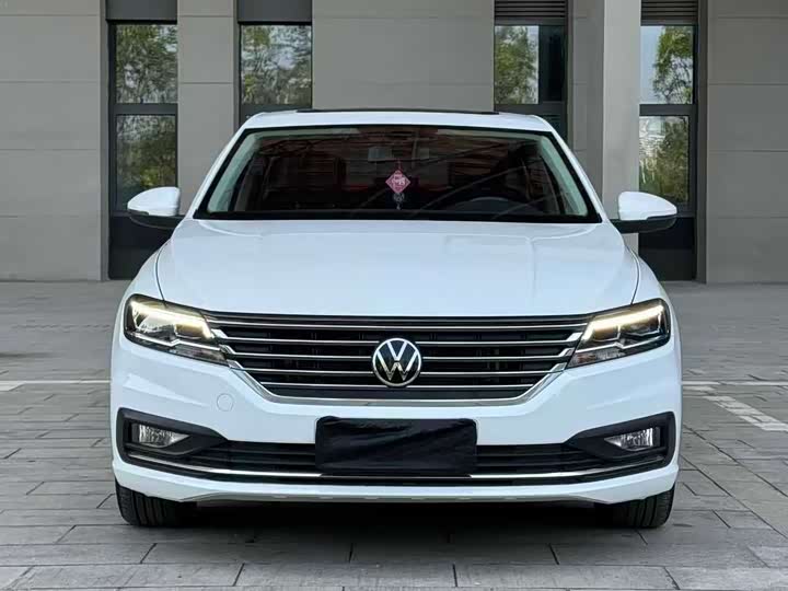 Фото 2 - Volkswagen Lavida