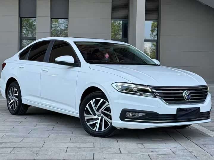 Фото 3 - Volkswagen Lavida