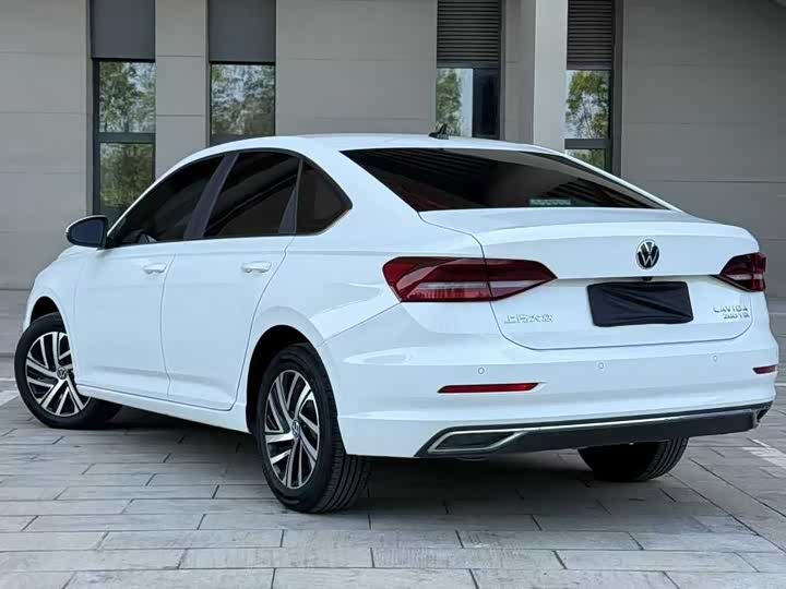 Фото 4 - Volkswagen Lavida