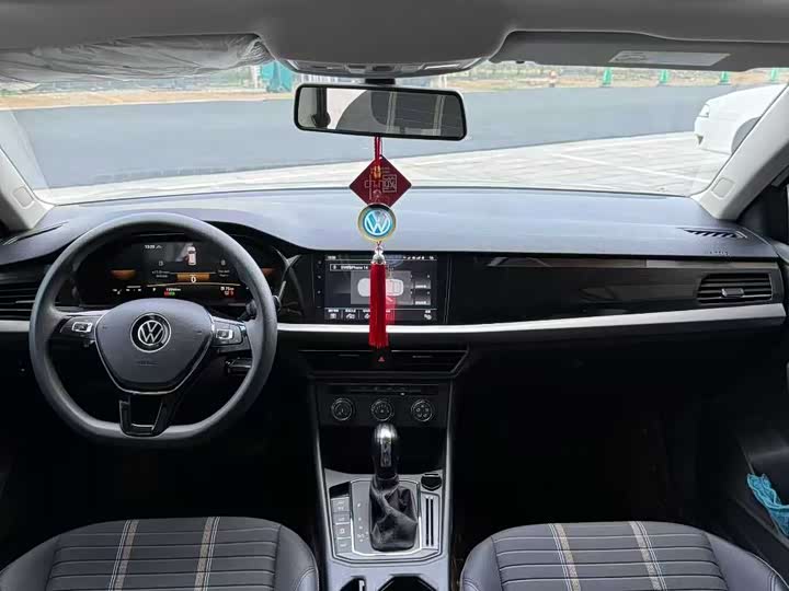 Фото 8 - Volkswagen Lavida