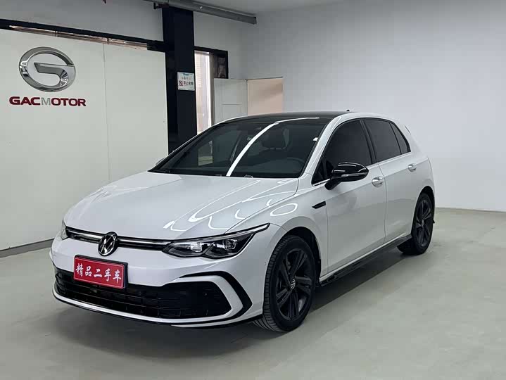 Фото 1 - Volkswagen Golf