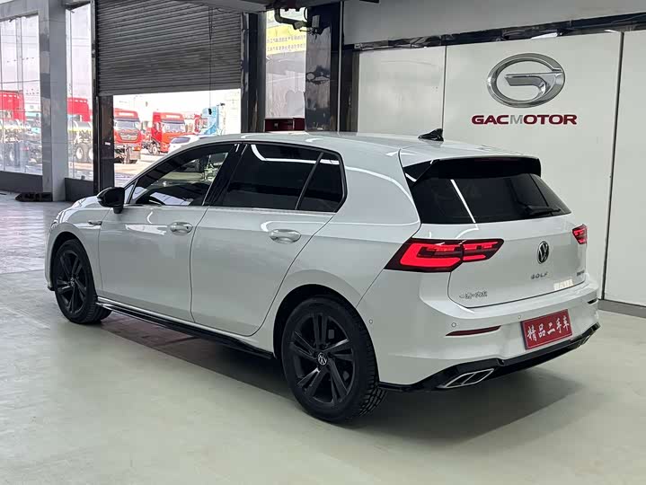 Фото 6 - Volkswagen Golf