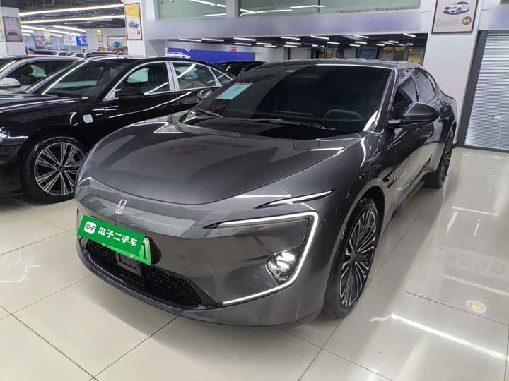 Фото 2 - Avatr 12