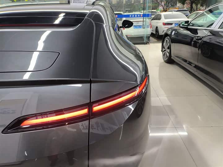 Фото 8 - Avatr 12