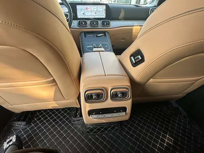 Фото 7 - Chery Tiggo 9