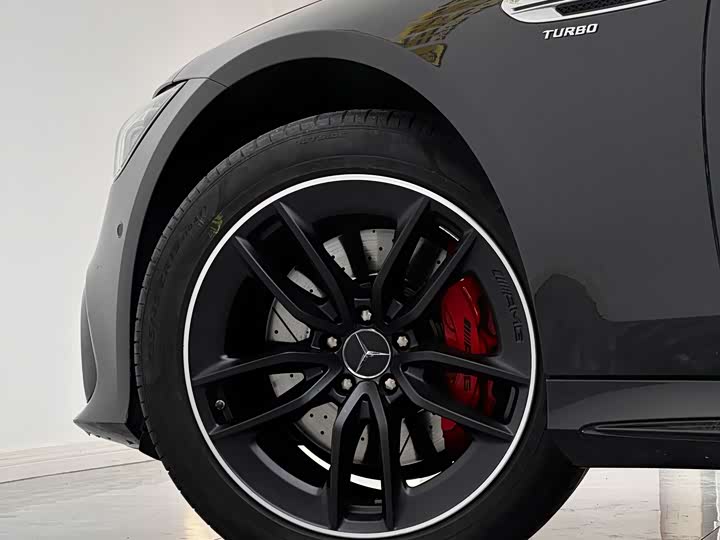 Фото 8 - Mercedes-Benz AMG GT