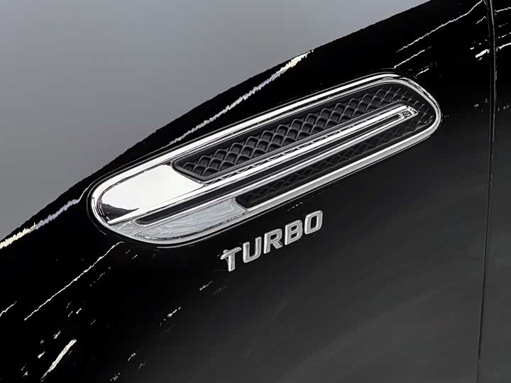 Фото 9 - Mercedes-Benz AMG GT