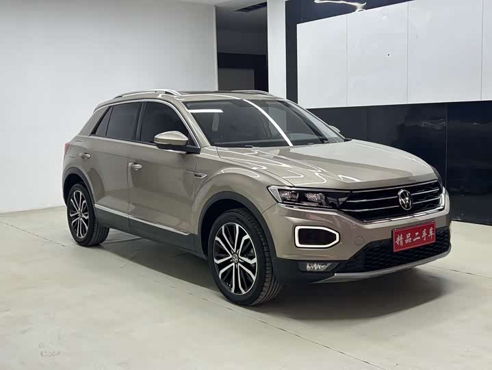Фото 3 - Volkswagen T-Roc