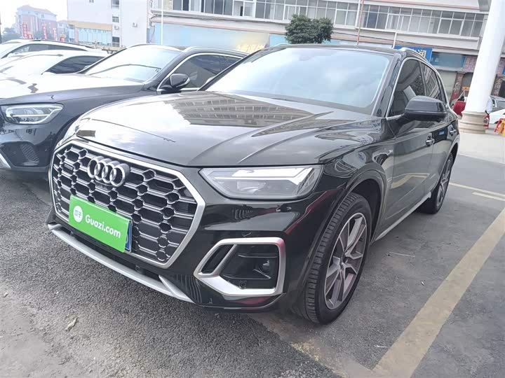 Фото 2 - Audi Q5L