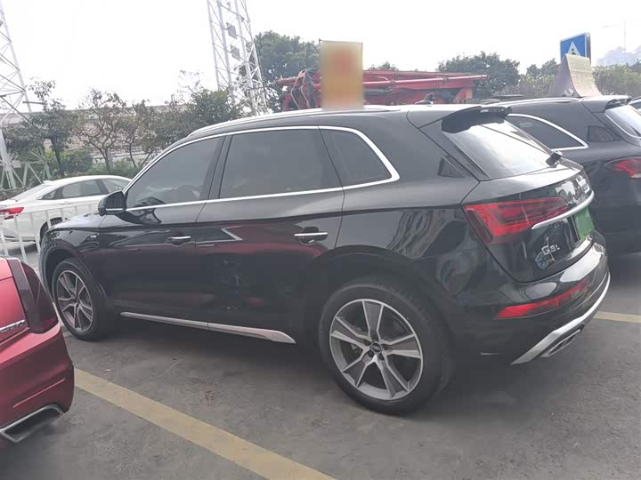 Фото 5 - Audi Q5L