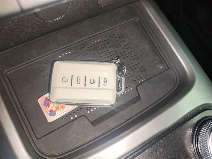 Фото 9 - Tank 300