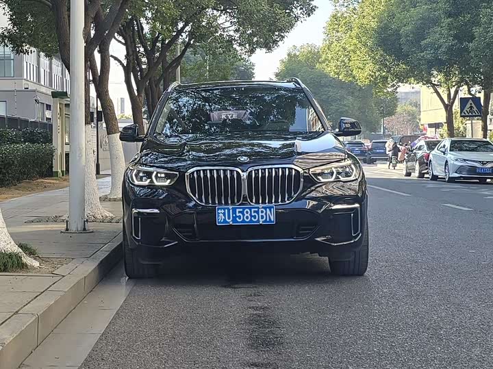 Фото 2 - BMW X5