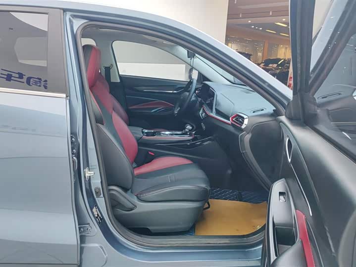 Фото 8 - Changan Oshan X5