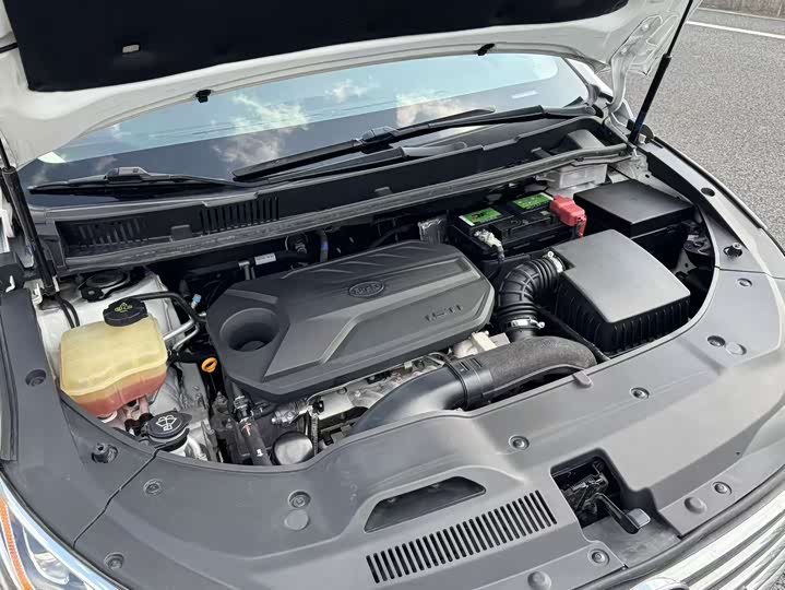 Фото 4 - BYD Song Max