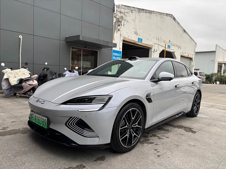 Фото 1 - BYD Seal