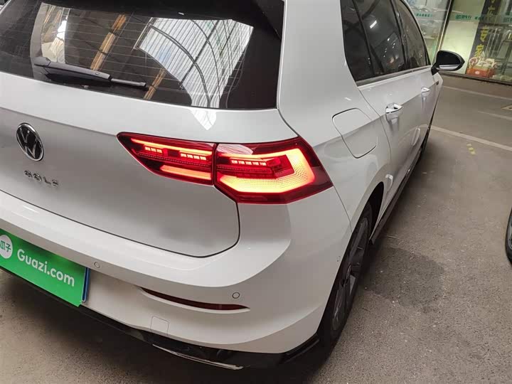 Фото 8 - Volkswagen Golf