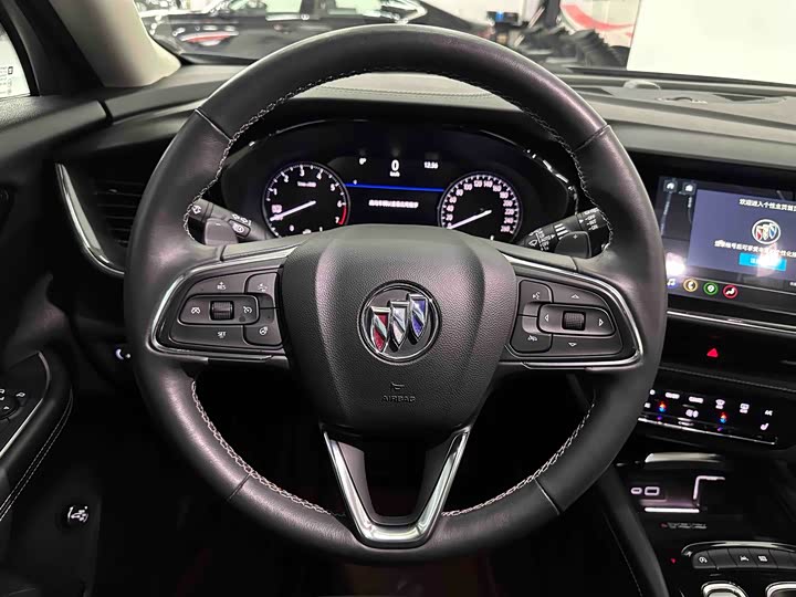 Фото 9 - Buick Envision Plus
