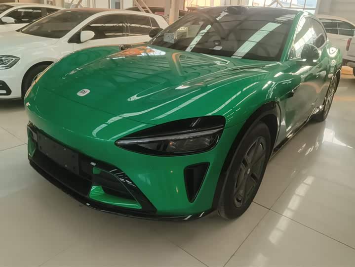 Фото 1 - Xiaomi YU7