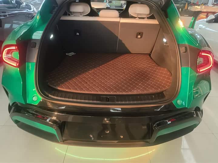 Фото 4 - Xiaomi YU7