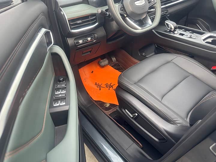 Фото 5 - Geely Okavango L