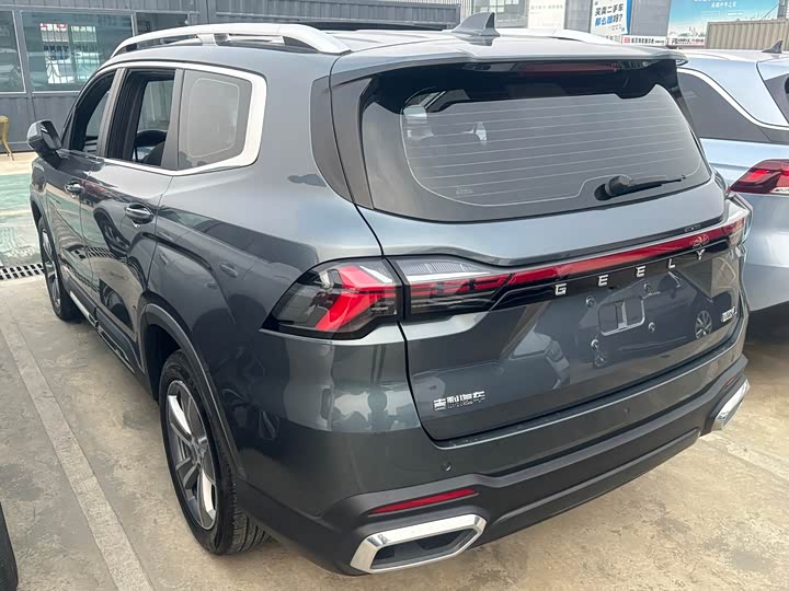 Фото 9 - Geely Okavango L