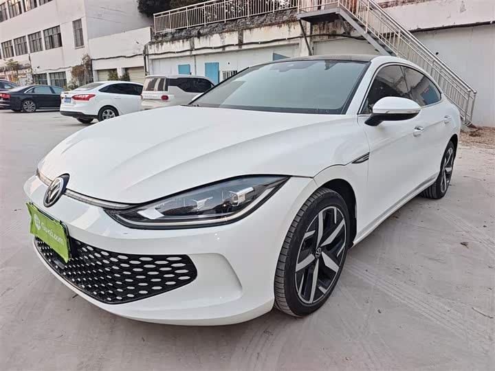 Фото 2 - Volkswagen Lamando L