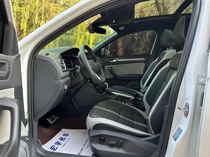 Фото 5 - Volkswagen T-Roc