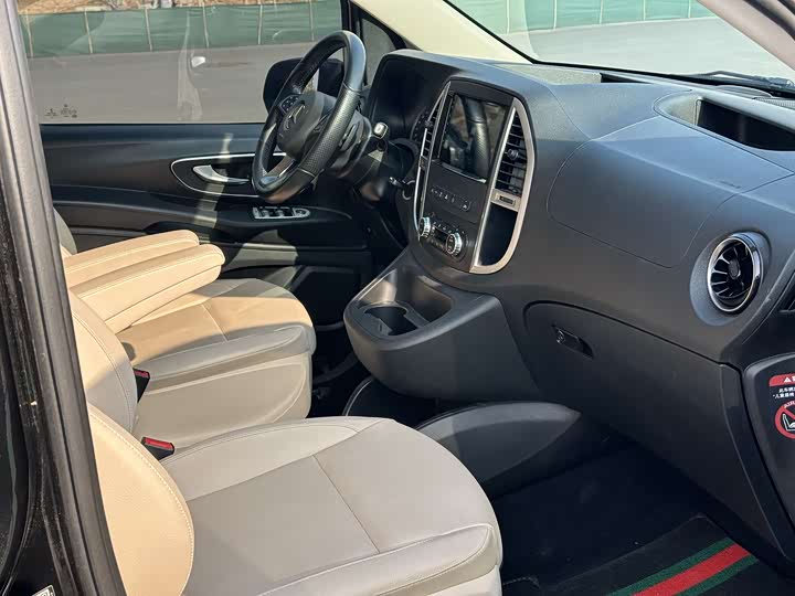 Фото 8 - Mercedes-Benz Vito