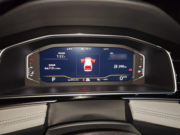 Фото 4 - Volkswagen Tiguan L Pro