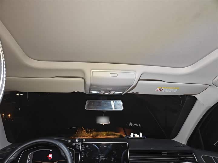 Фото 9 - Volkswagen Tiguan L Pro