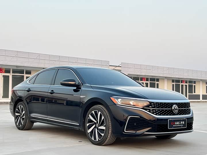 Фото 3 - Volkswagen Passat