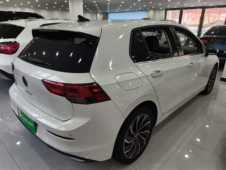 Фото 7 - Volkswagen Golf