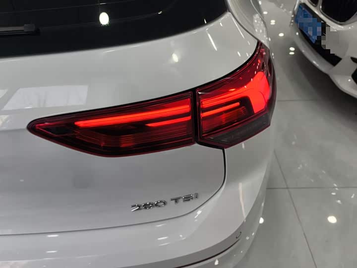 Фото 8 - Volkswagen Golf