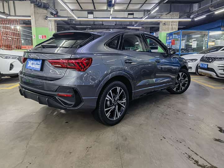 Фото 4 - Audi Q3 Sportback