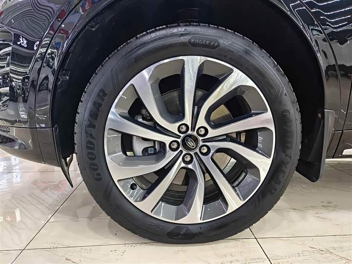 Фото 5 - Land Rover Discovery Sport