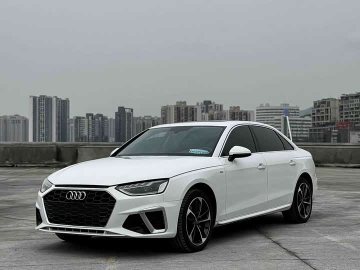 Фото 1 - Audi A4L