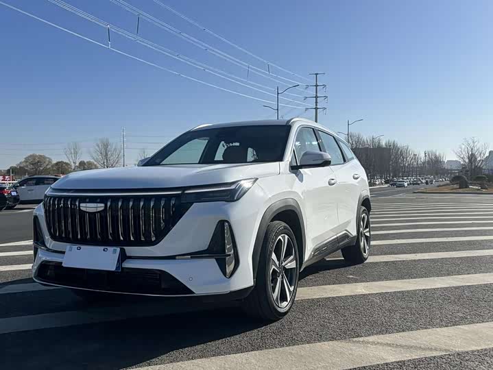 Фото 1 - Geely Atlas L