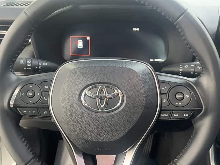 Фото 3 - Toyota Wildlander