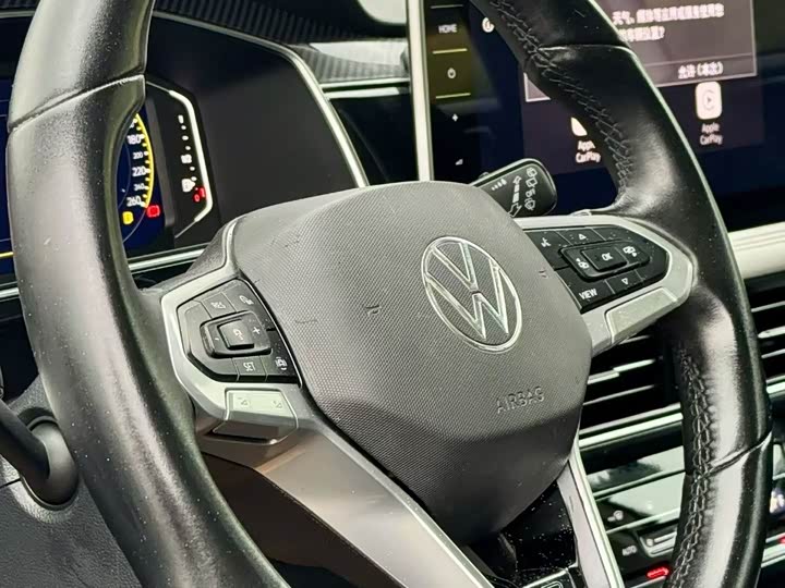 Фото 4 - Volkswagen Tiguan L Pro