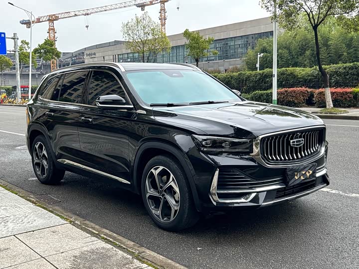 Фото 3 - Geely Monjaro